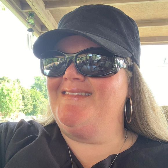 Meet your Posher, Jodi - Picture 1 of 1